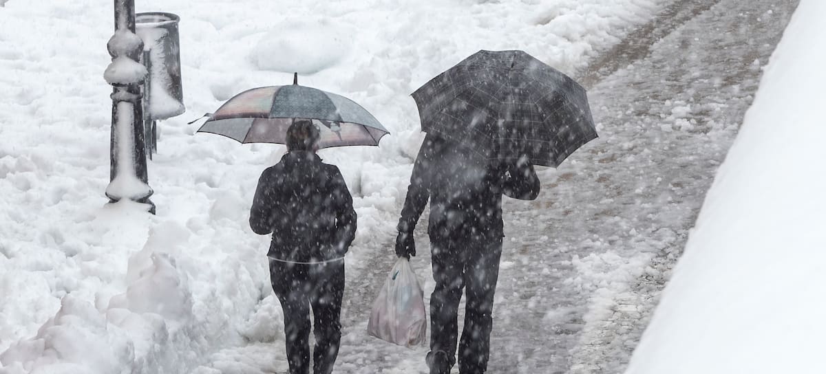 Alerta de la Aemet ante la llegada de una borrasca este jueves que dejará lluvia y nieve