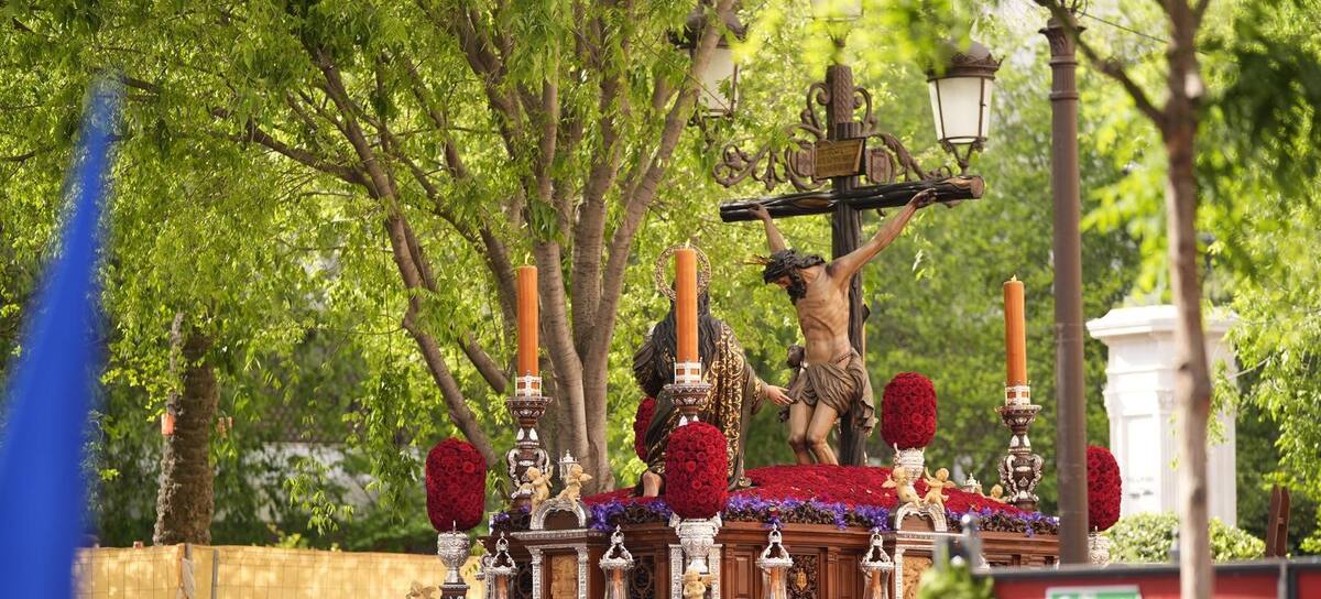 Procesiones de Semana Santa en Sevilla 2025