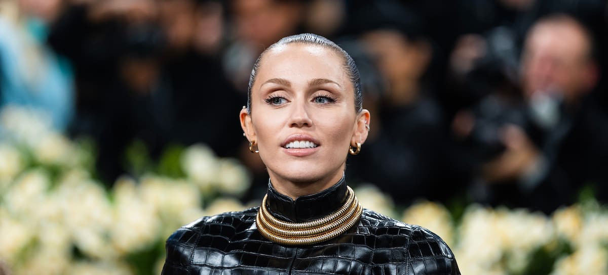 La cantante Miley Cyrus en la Gala Met 2025